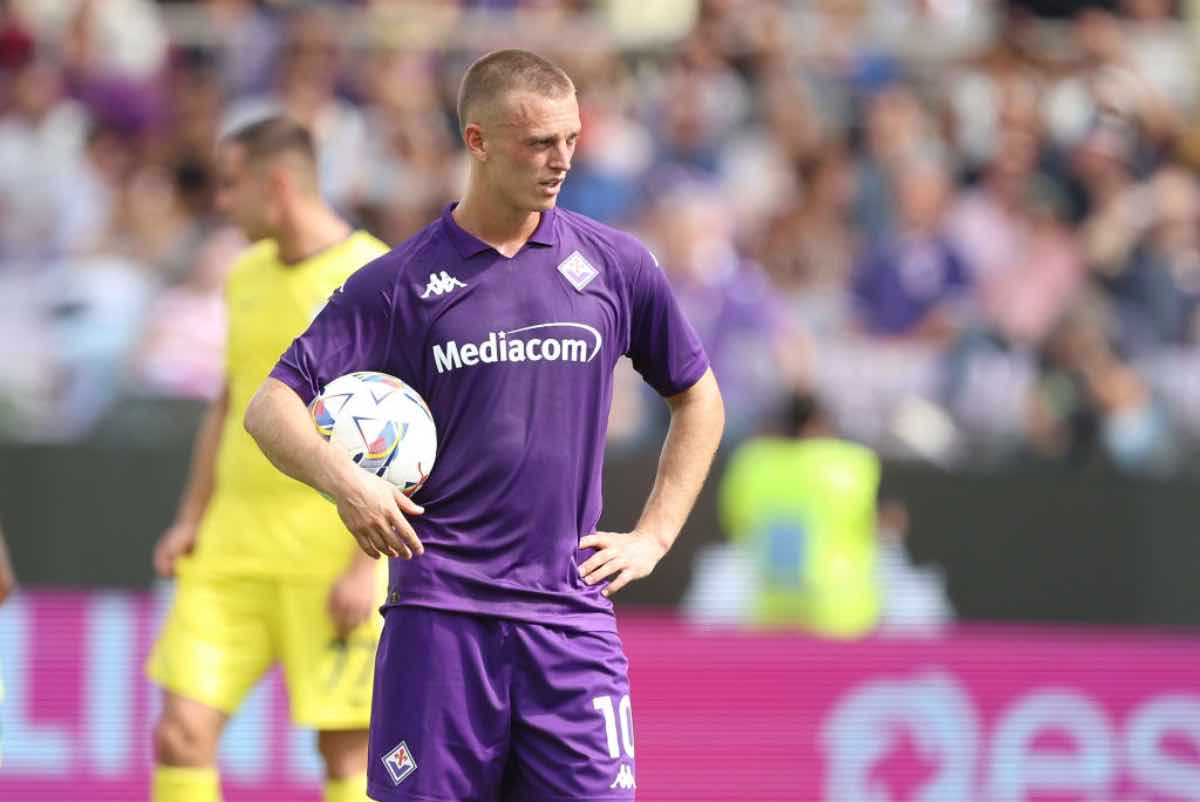 Fiorentina, ballottaggio aperto Beltran-Gudmundsson: cosa fare al Fantacalcio