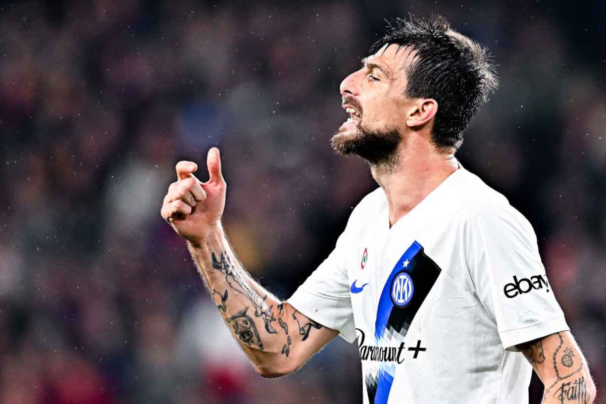 Inter, come sta Acerbi: brutte notizie sul rientro