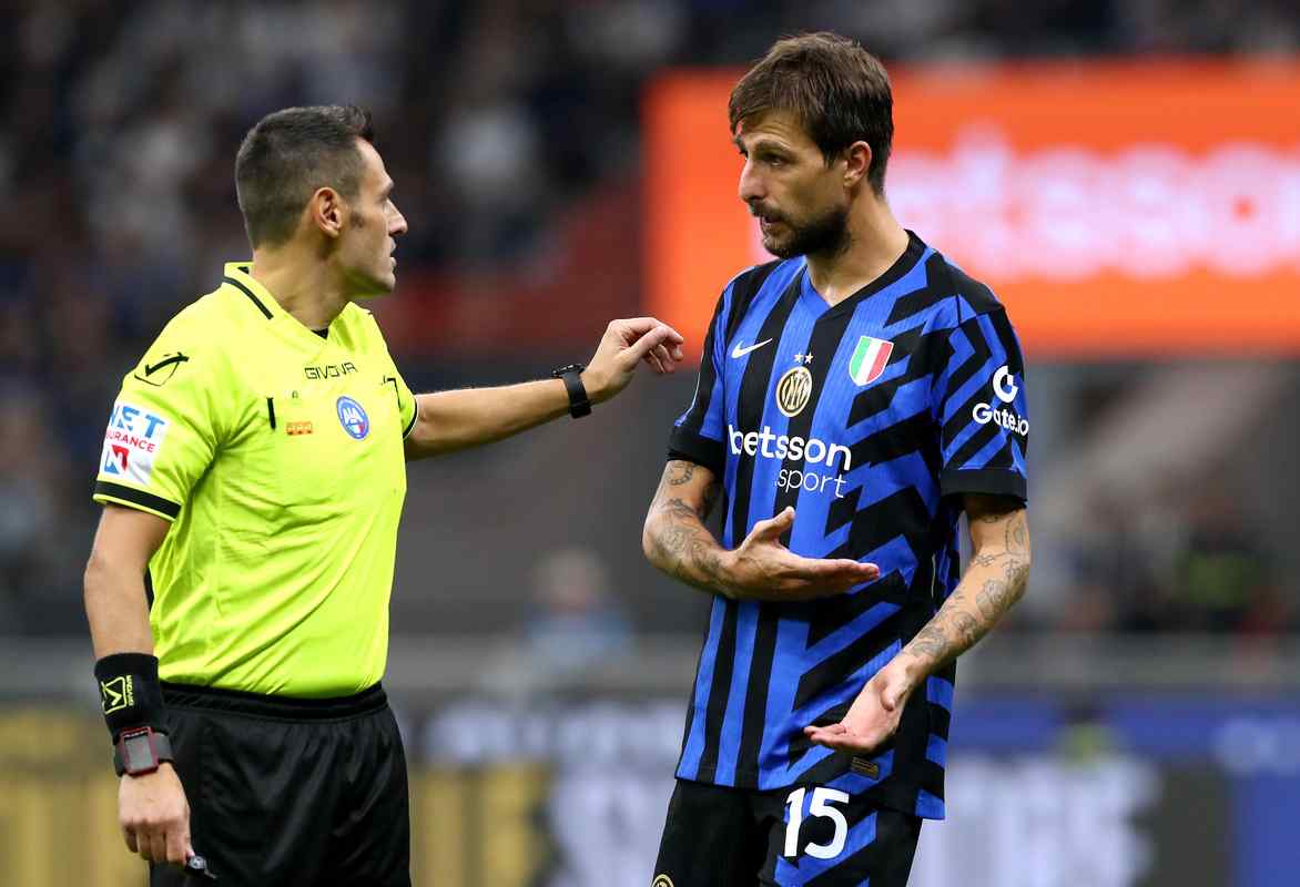 acerbi discute con arbitro