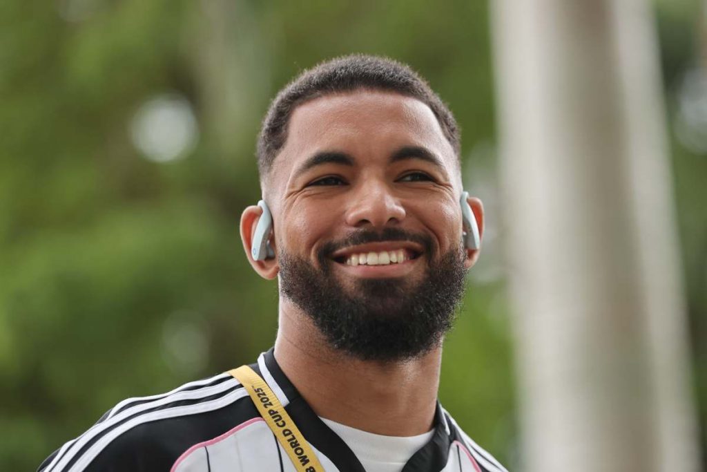 Juventus Douglas Luiz