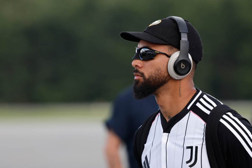 Juventus Douglas Luiz